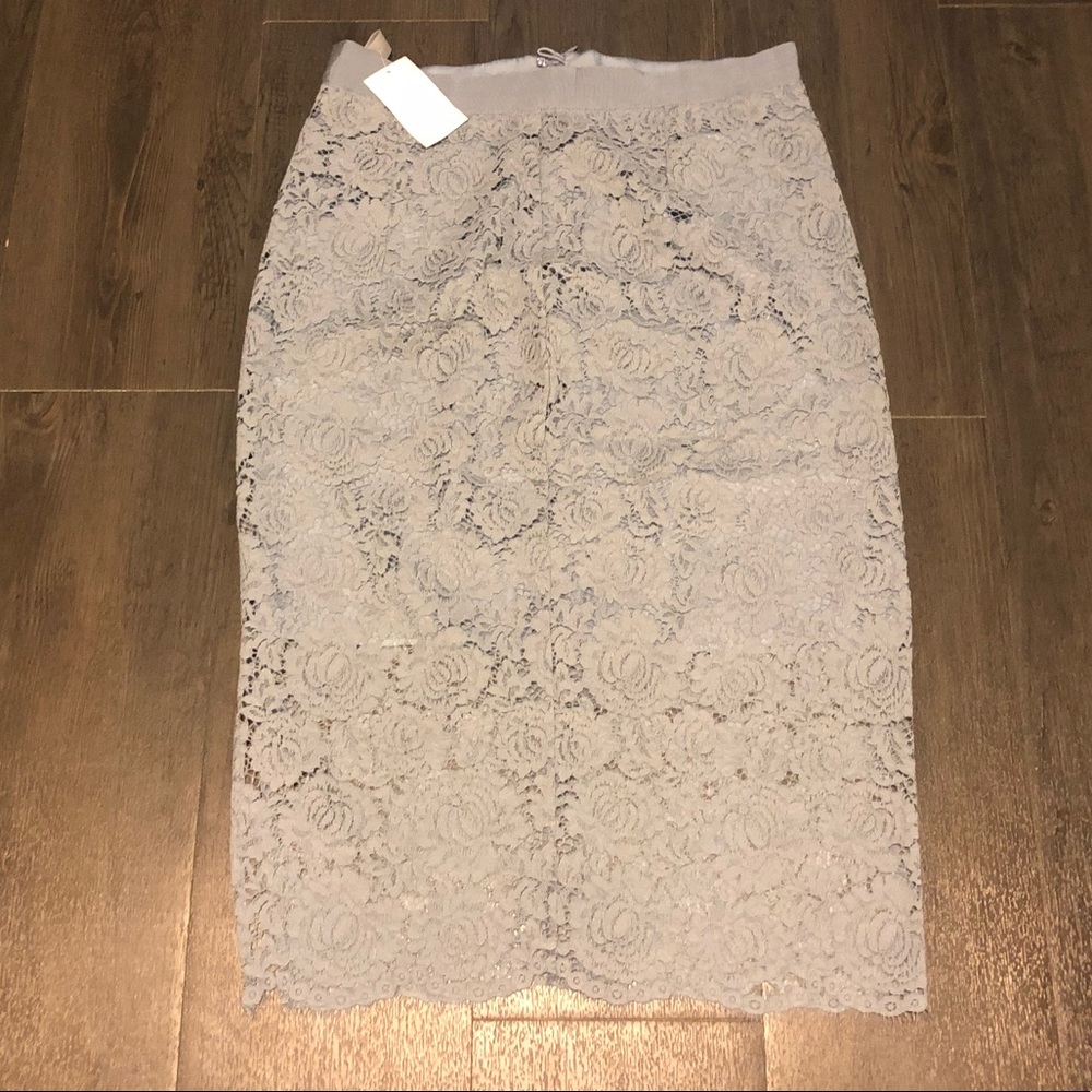 MIDI BLUE LACE SKIRT